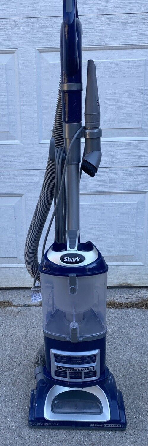 Shark NV360 Navigator Lift-Away Deluxe Upright Vacuum with Large Dust Cup BLUE